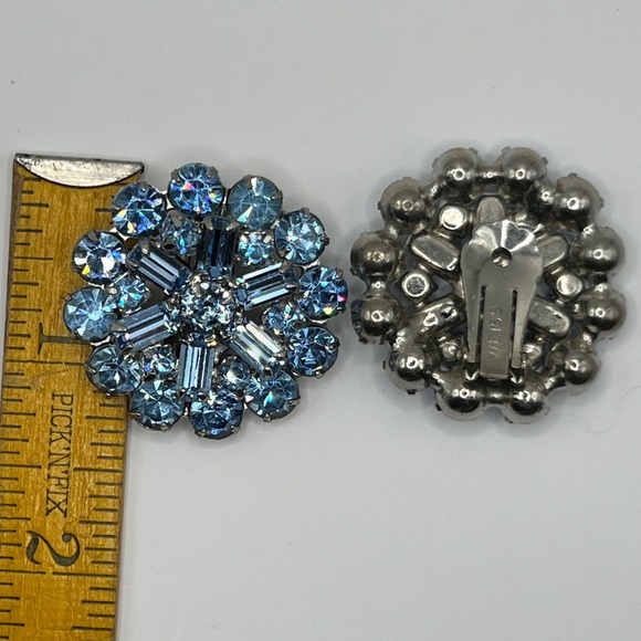 Vintage 1950s Weiss Blue Rhinestone Earrings – Old Hollywood Coquette Clip-Ons - Picture 4 of 4